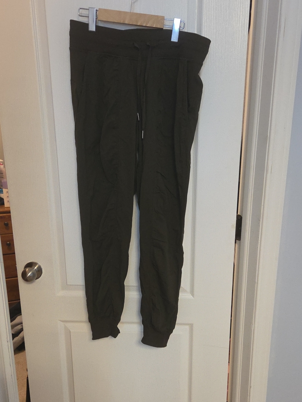 Lululemon Women's Dance Studio  Olive Green Jogger Pants - Drawstring Waist
